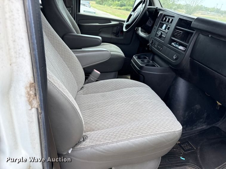 image for item EV6111 2012 Chevrolet Express 3500 van