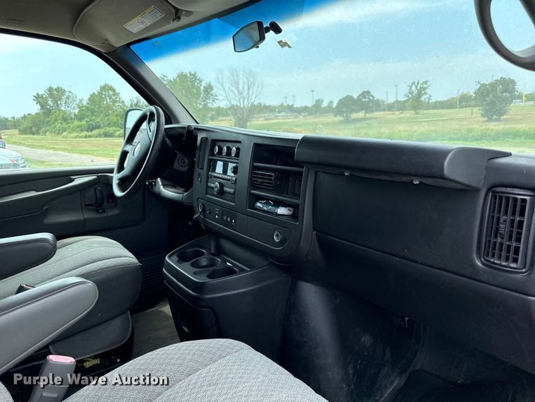 image for item EV6111 2012 Chevrolet Express 3500 van