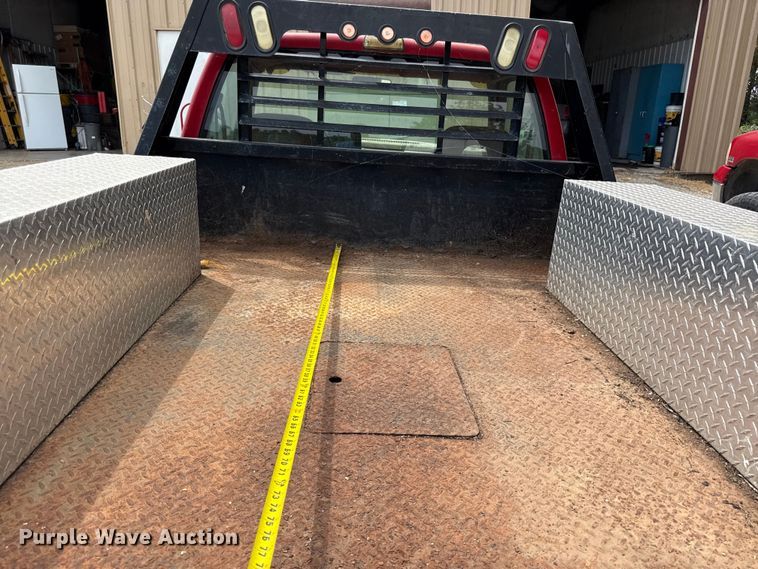 image for item EV6113 1993 Chevrolet C1500 flatbed pickup truck
