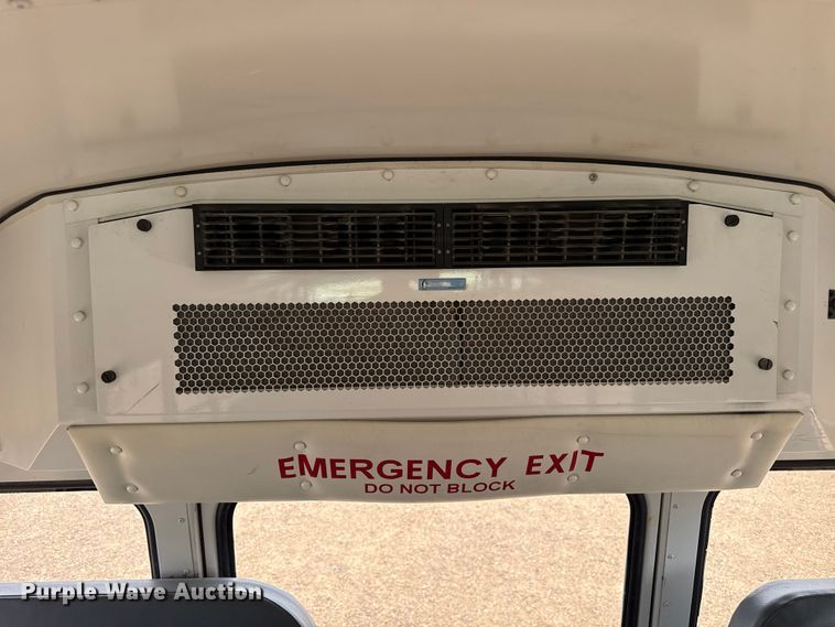 image for item EW4133 2013 Blue Bird Vision school bus