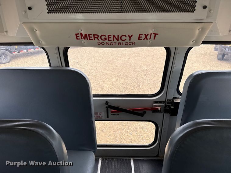 image for item EW4133 2013 Blue Bird Vision school bus
