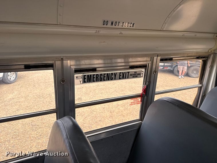 image for item EW4133 2013 Blue Bird Vision school bus