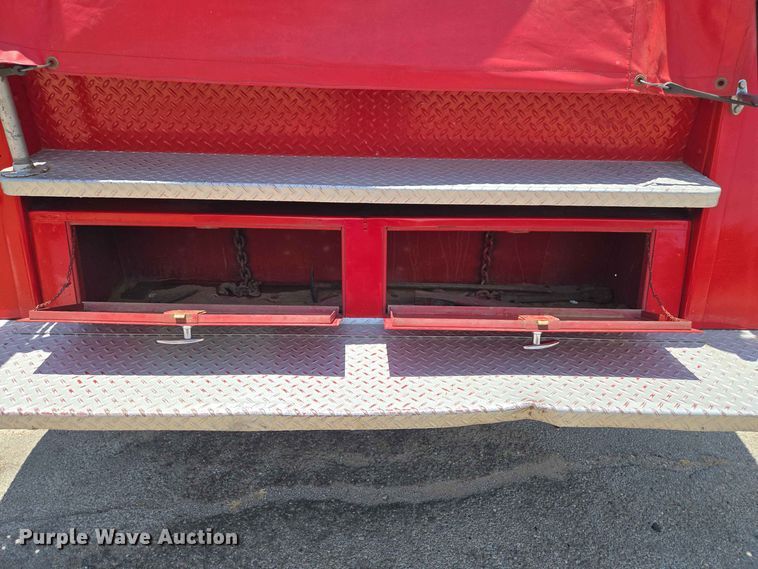 image for item EW8603 1972 International LOADSTAR1700 pumper fire truck