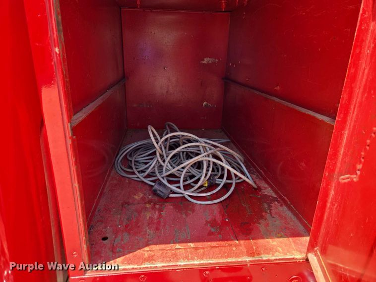 image for item EW8603 1972 International LOADSTAR1700 pumper fire truck
