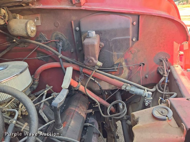 image for item EW8603 1972 International LOADSTAR1700 pumper fire truck