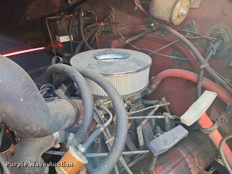 image for item EW8603 1972 International LOADSTAR1700 pumper fire truck