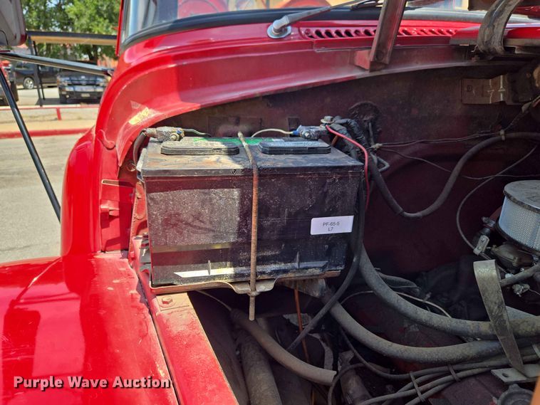 image for item EW8603 1972 International LOADSTAR1700 pumper fire truck