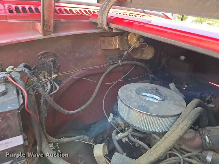 image for item EW8603 1972 International LOADSTAR1700 pumper fire truck