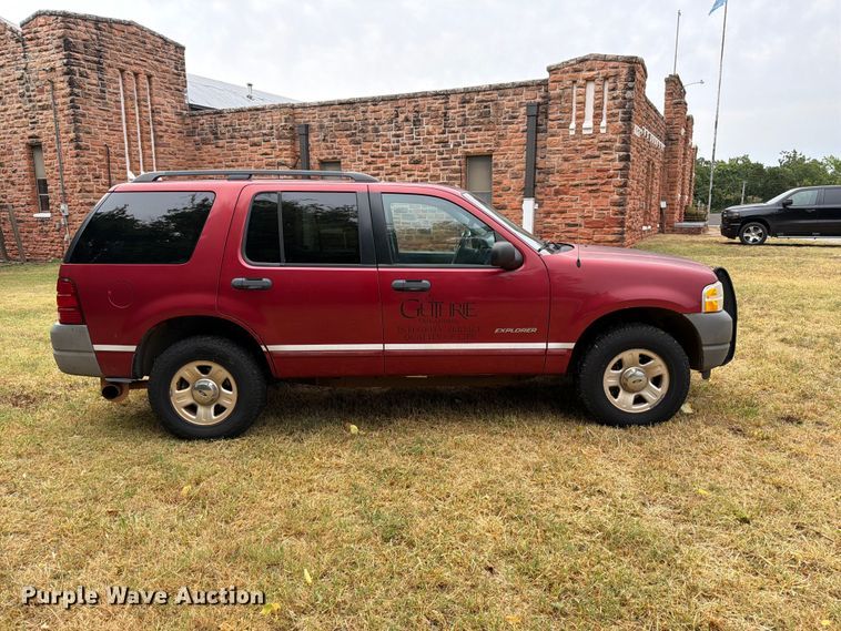 image for item EW8641 2002 Ford Explorer SUV