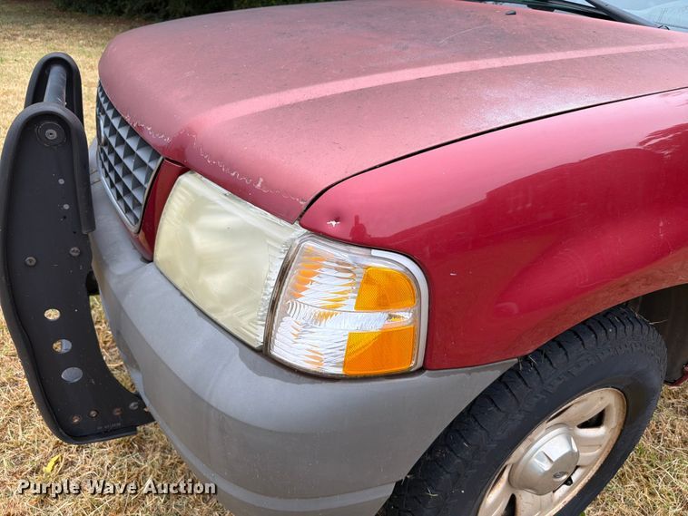 image for item EW8641 2002 Ford Explorer SUV