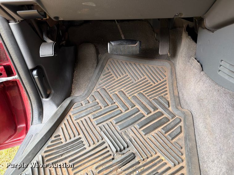 image for item EW8641 2002 Ford Explorer SUV