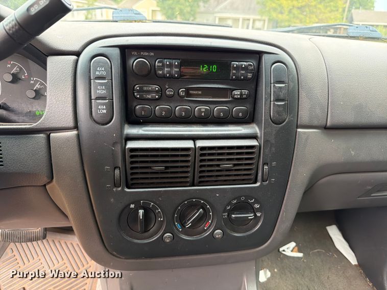 image for item EW8641 2002 Ford Explorer SUV