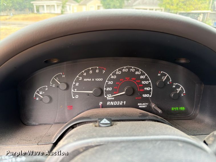 image for item EW8641 2002 Ford Explorer SUV
