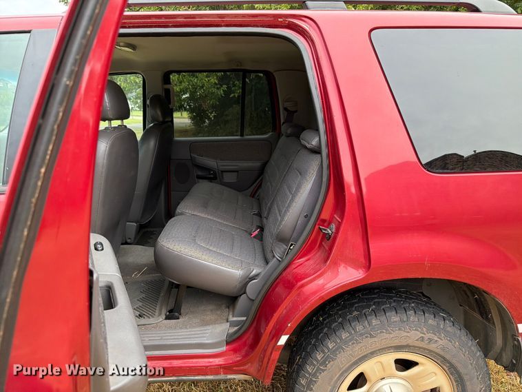 image for item EW8641 2002 Ford Explorer SUV