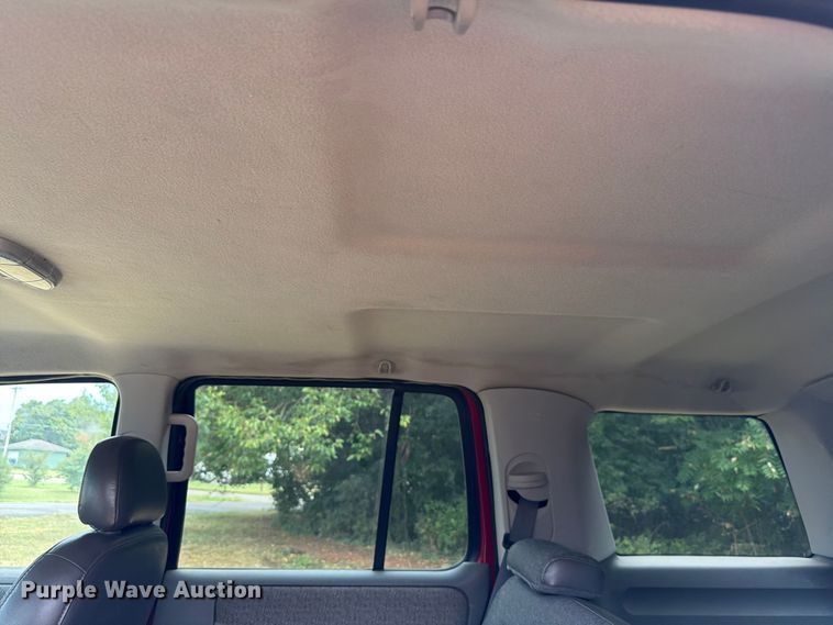 image for item EW8641 2002 Ford Explorer SUV