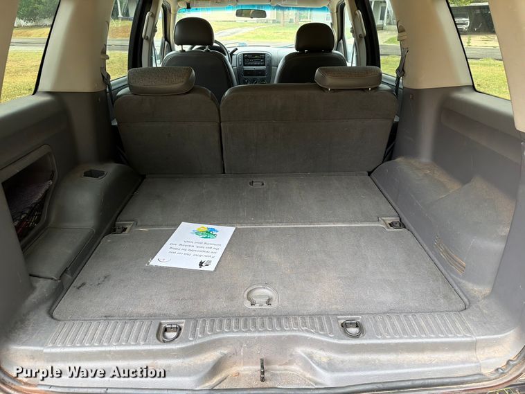 image for item EW8641 2002 Ford Explorer SUV
