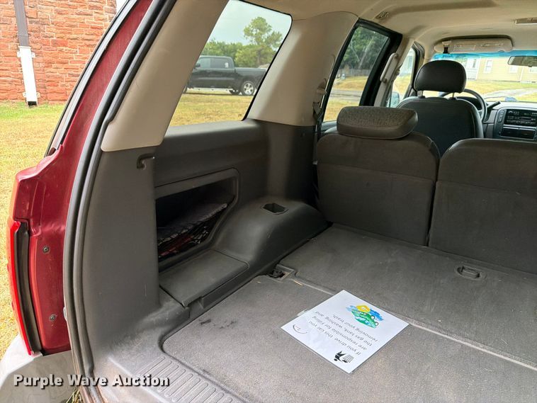 image for item EW8641 2002 Ford Explorer SUV