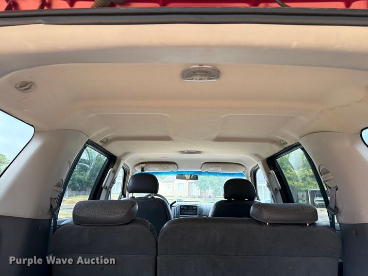 image for item EW8641 2002 Ford Explorer SUV