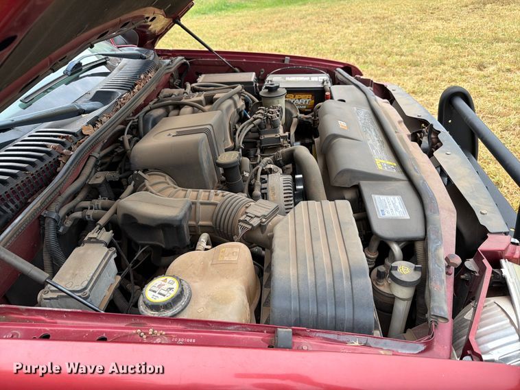 image for item EW8641 2002 Ford Explorer SUV