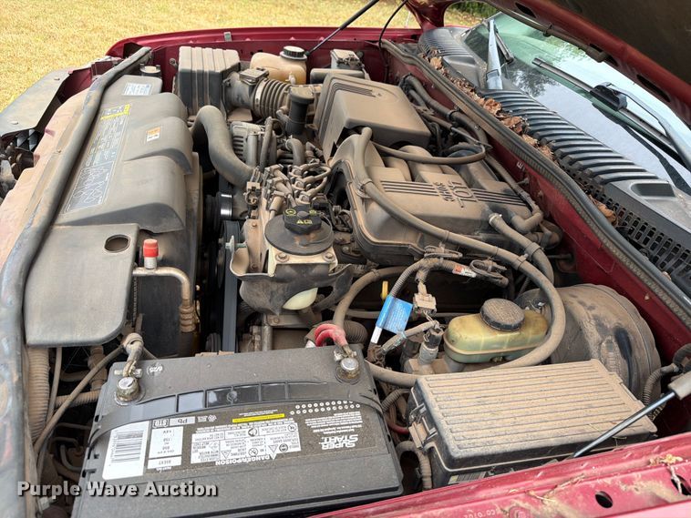 image for item EW8641 2002 Ford Explorer SUV