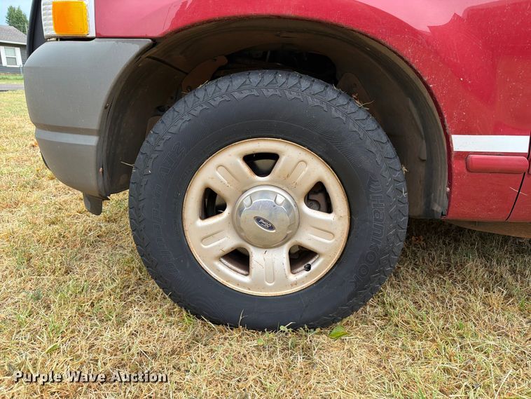 image for item EW8641 2002 Ford Explorer SUV