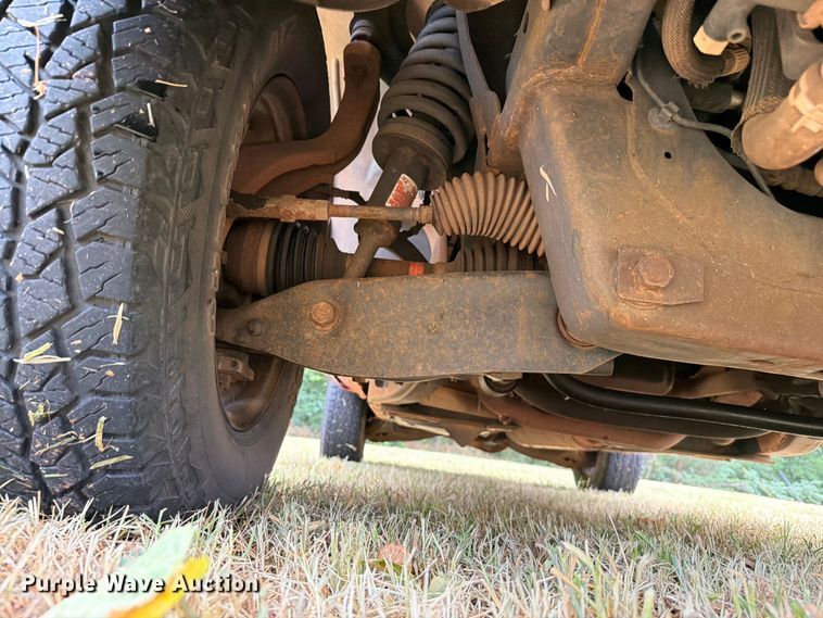 image for item EW8641 2002 Ford Explorer SUV