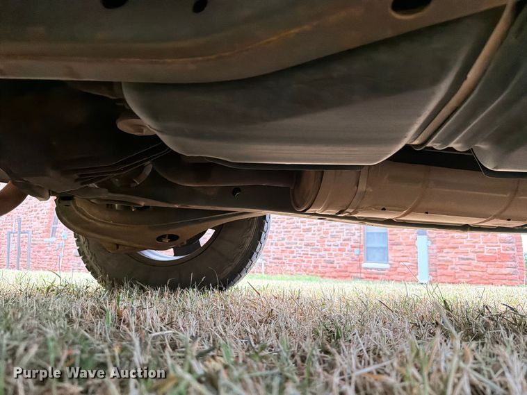 image for item EW8641 2002 Ford Explorer SUV