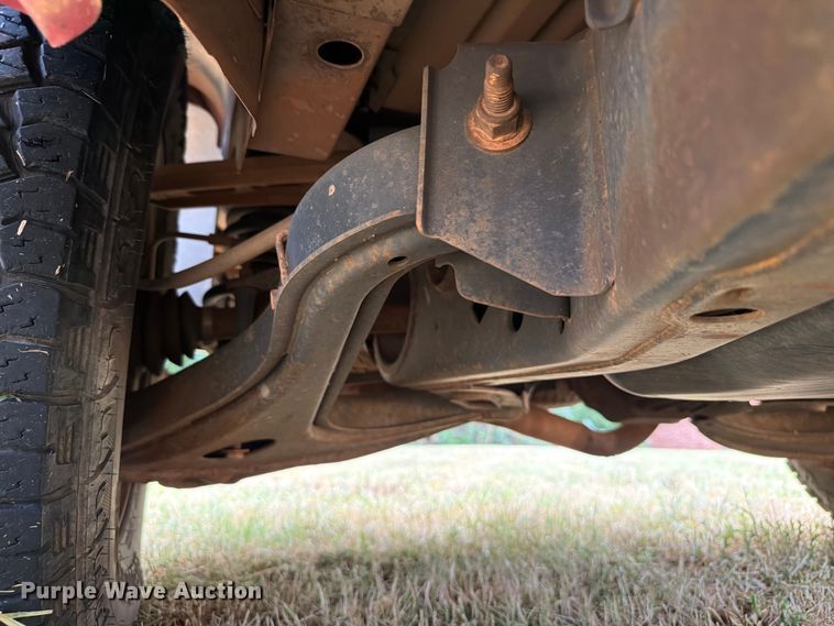 image for item EW8641 2002 Ford Explorer SUV