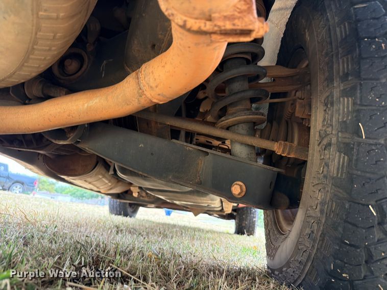 image for item EW8641 2002 Ford Explorer SUV