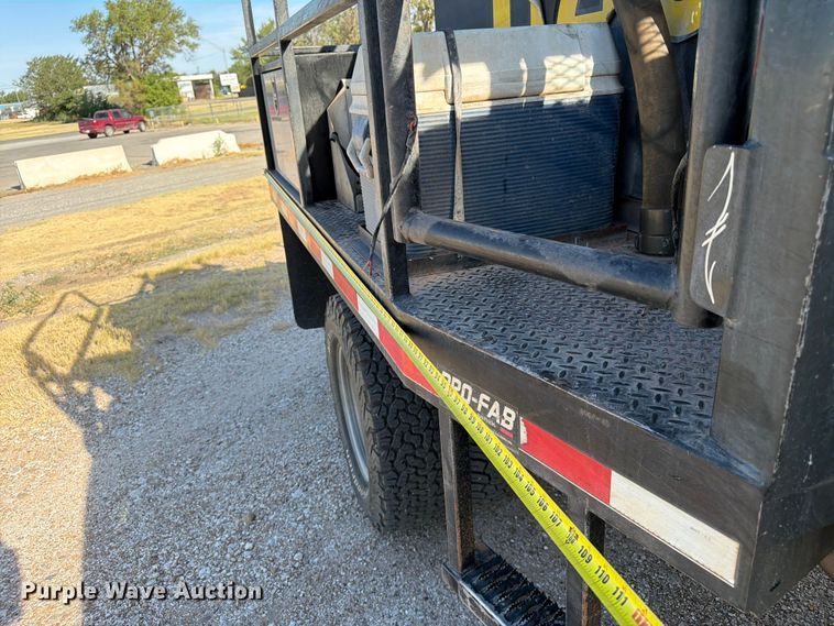 image for item EX0011 2008 Chevrolet Silverado 3500HD flatbed pickup truck
