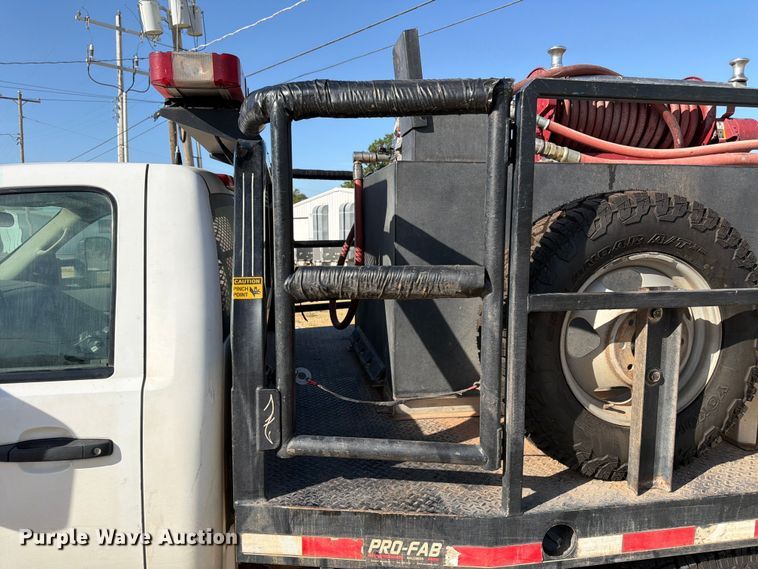 image for item EX0011 2008 Chevrolet Silverado 3500HD flatbed pickup truck