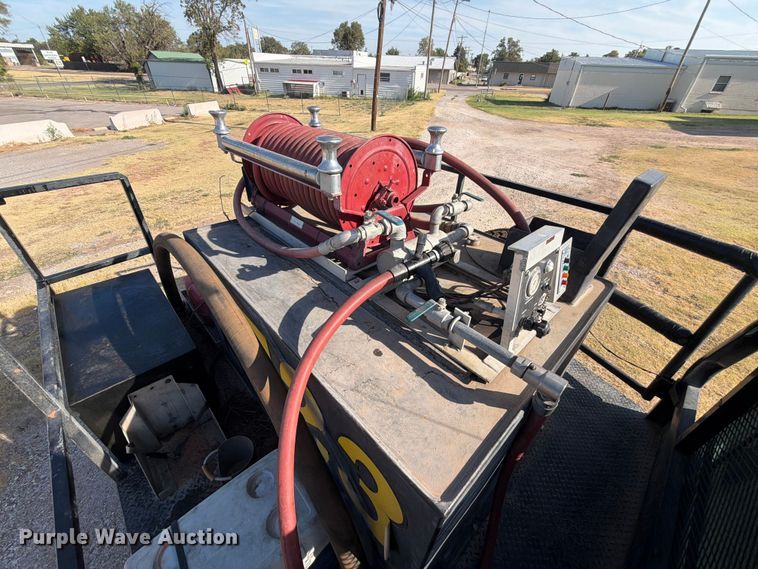 image for item EX0011 2008 Chevrolet Silverado 3500HD flatbed pickup truck