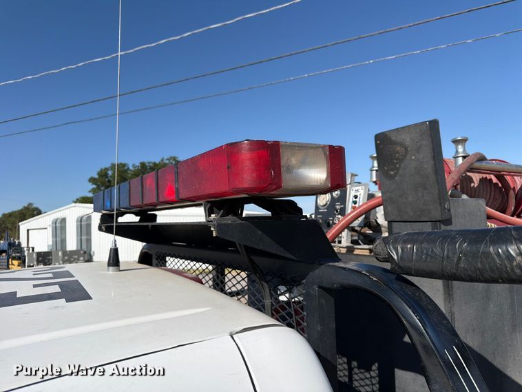 image for item EX0011 2008 Chevrolet Silverado 3500HD flatbed pickup truck