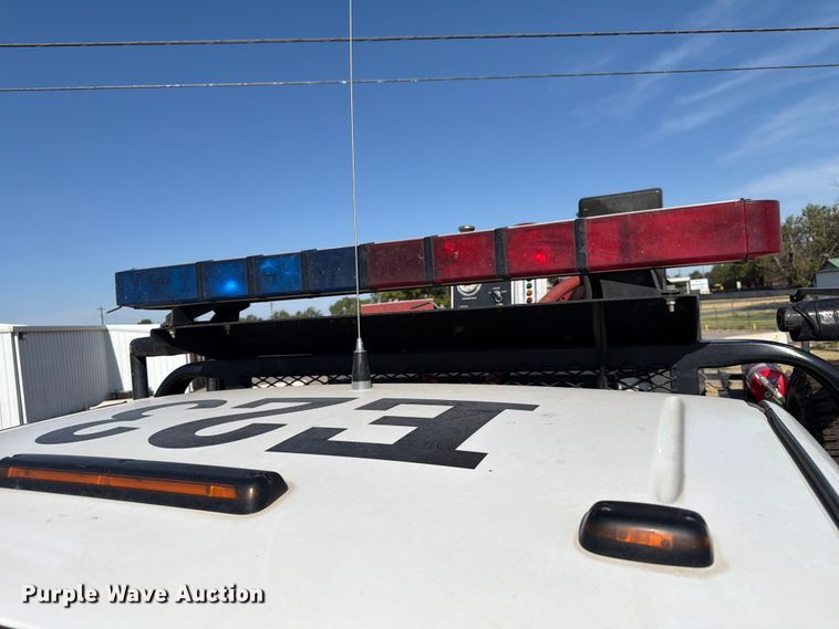 image for item EX0011 2008 Chevrolet Silverado 3500HD flatbed pickup truck