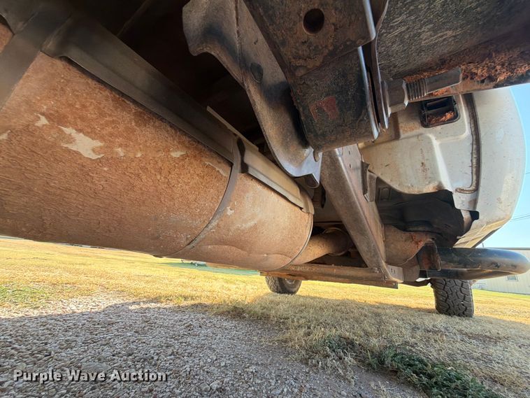 image for item EX0011 2008 Chevrolet Silverado 3500HD flatbed pickup truck