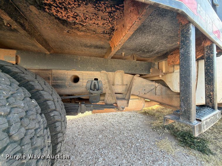 image for item EX0011 2008 Chevrolet Silverado 3500HD flatbed pickup truck