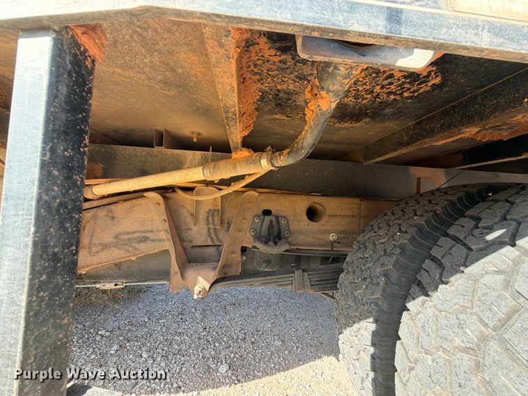 image for item EX0011 2008 Chevrolet Silverado 3500HD flatbed pickup truck