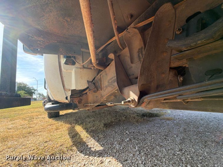 image for item EX0011 2008 Chevrolet Silverado 3500HD flatbed pickup truck