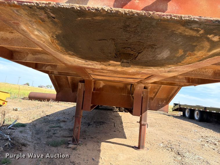 image for item EX0012 1997 Atoka Trailer Mfg. 20DE drop deck equipment trailer