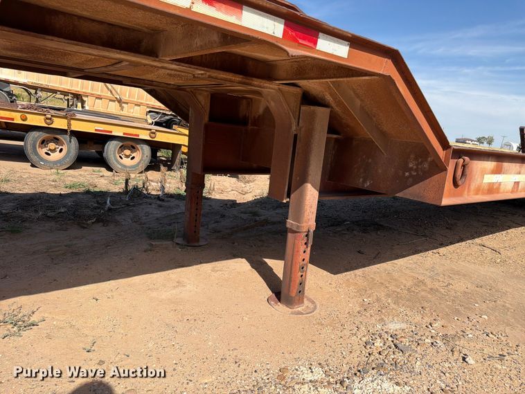 image for item EX0012 1997 Atoka Trailer Mfg. 20DE drop deck equipment trailer