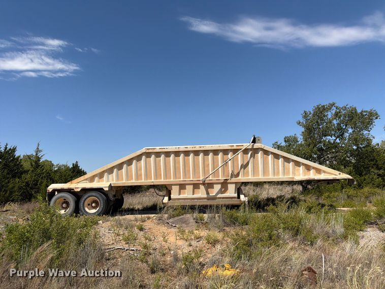 image for item EX0014 2013 Construction Trailer Specialists BDT-40 bottom dump trailer