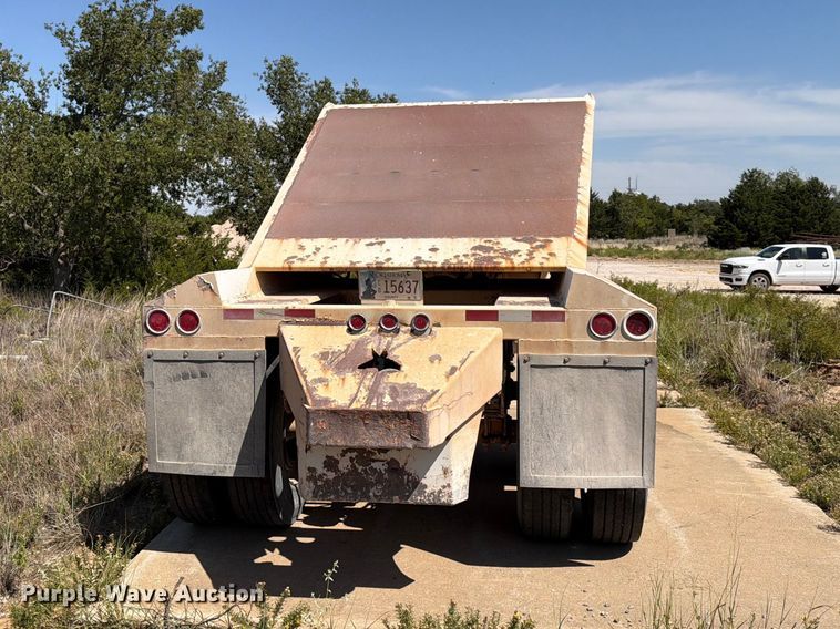 image for item EX0014 2013 Construction Trailer Specialists BDT-40 bottom dump trailer