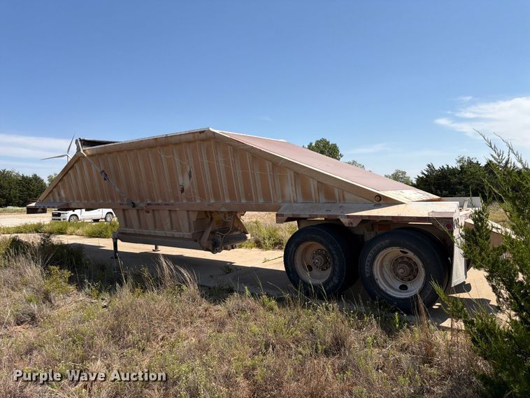 image for item EX0014 2013 Construction Trailer Specialists BDT-40 bottom dump trailer