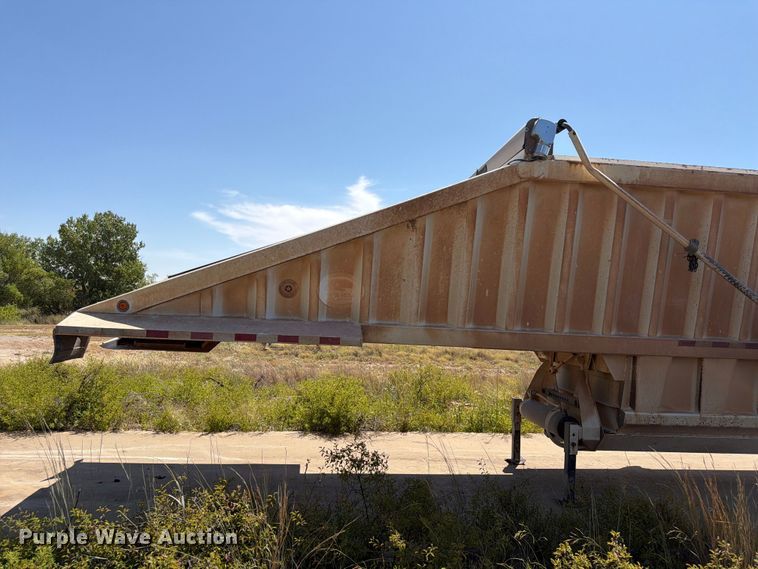 image for item EX0014 2013 Construction Trailer Specialists BDT-40 bottom dump trailer