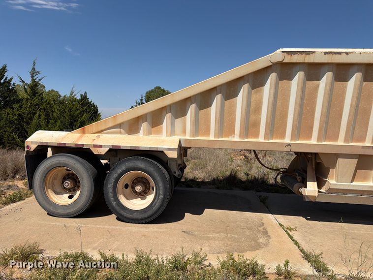 image for item EX0014 2013 Construction Trailer Specialists BDT-40 bottom dump trailer