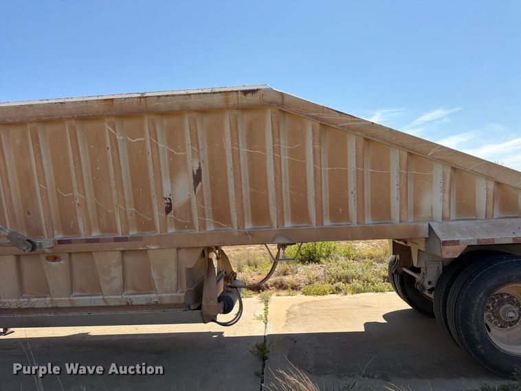 image for item EX0014 2013 Construction Trailer Specialists BDT-40 bottom dump trailer