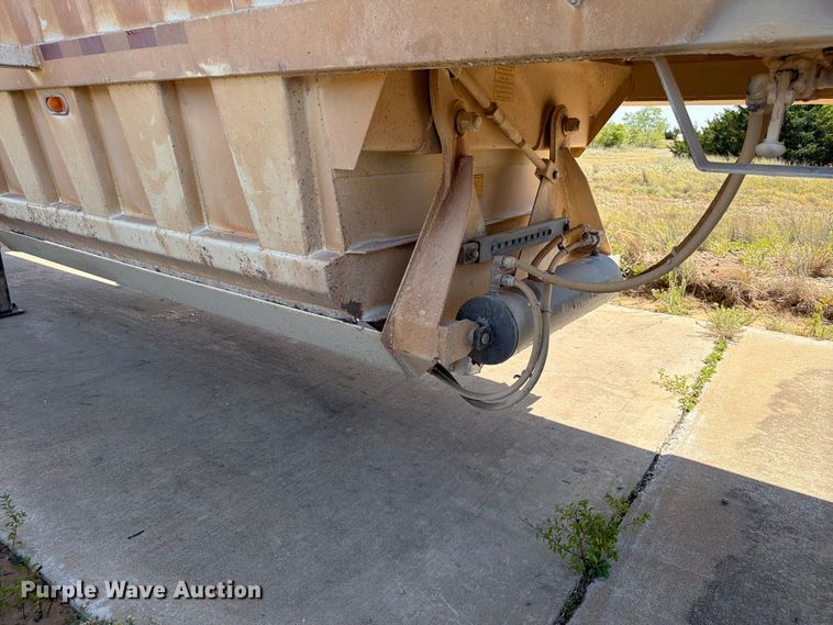 image for item EX0014 2013 Construction Trailer Specialists BDT-40 bottom dump trailer
