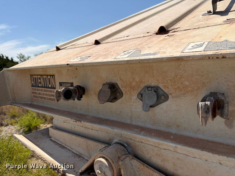 image for item EX0014 2013 Construction Trailer Specialists BDT-40 bottom dump trailer
