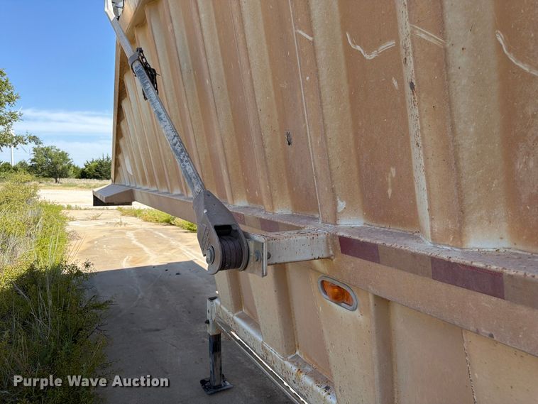 image for item EX0014 2013 Construction Trailer Specialists BDT-40 bottom dump trailer