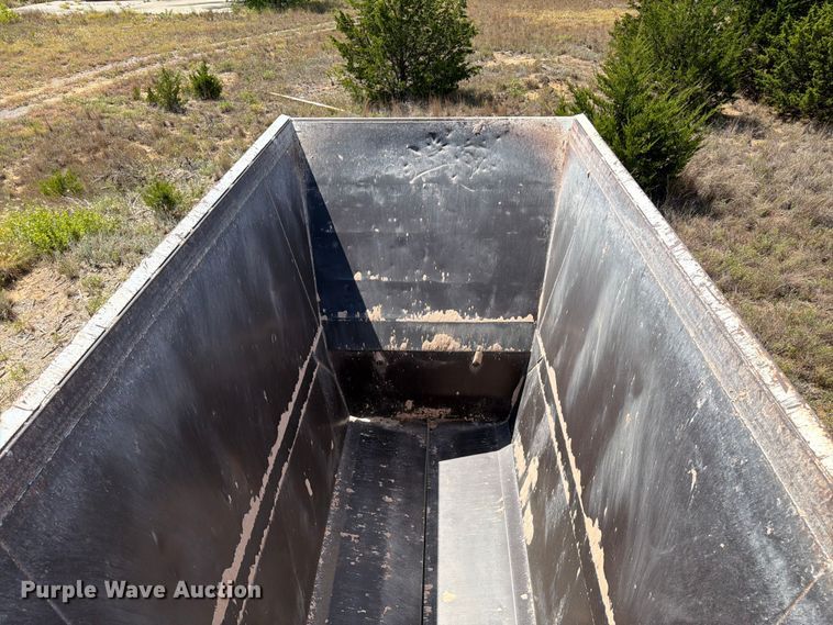 image for item EX0014 2013 Construction Trailer Specialists BDT-40 bottom dump trailer